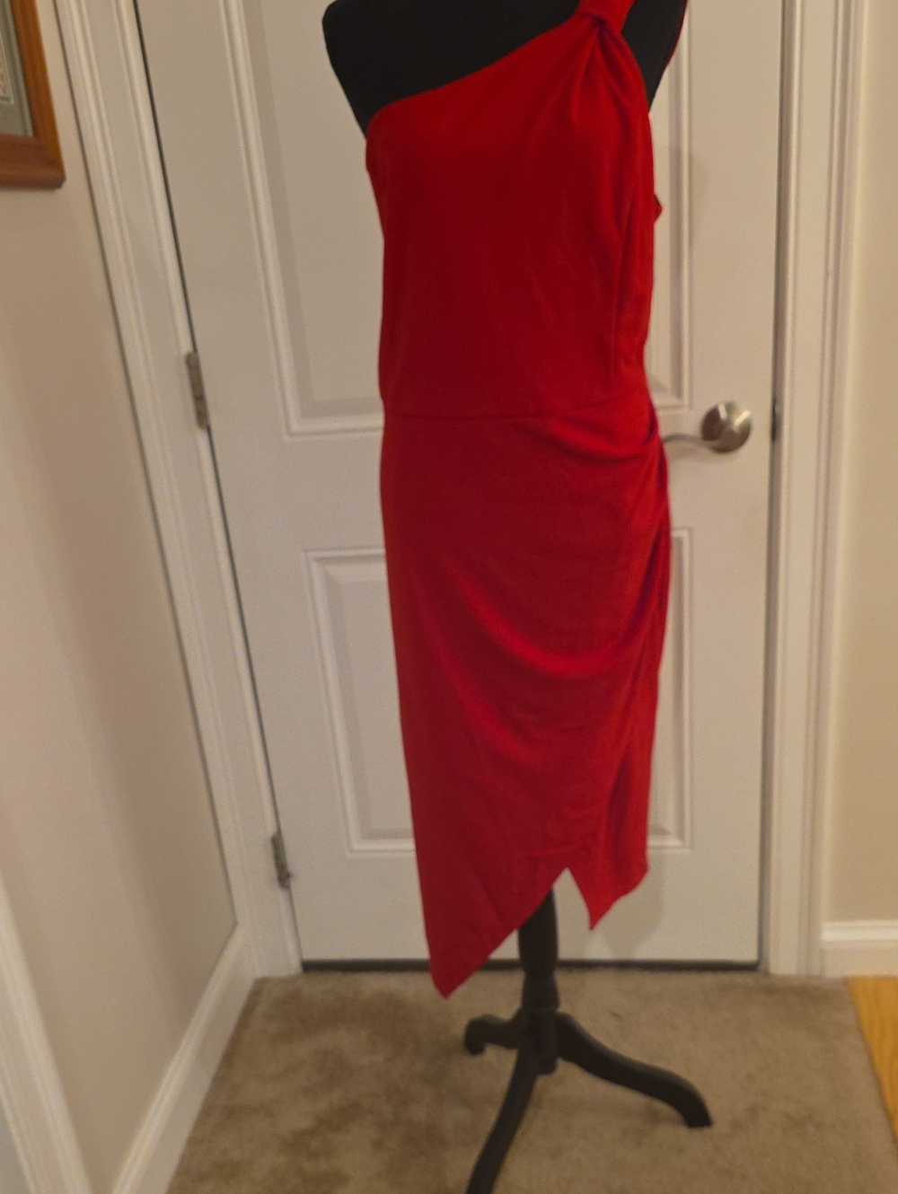 Elegant One-Shoulder Red Midi Dress with Asymmetric Hem